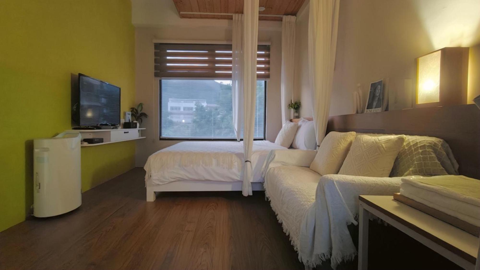 Ferienwohnung 木box田妍山色 Jiaoxi Exterior foto